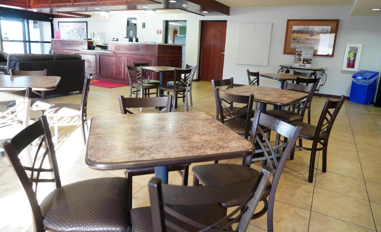 Econo Lodge Inn&Suites Kearney Esterno foto