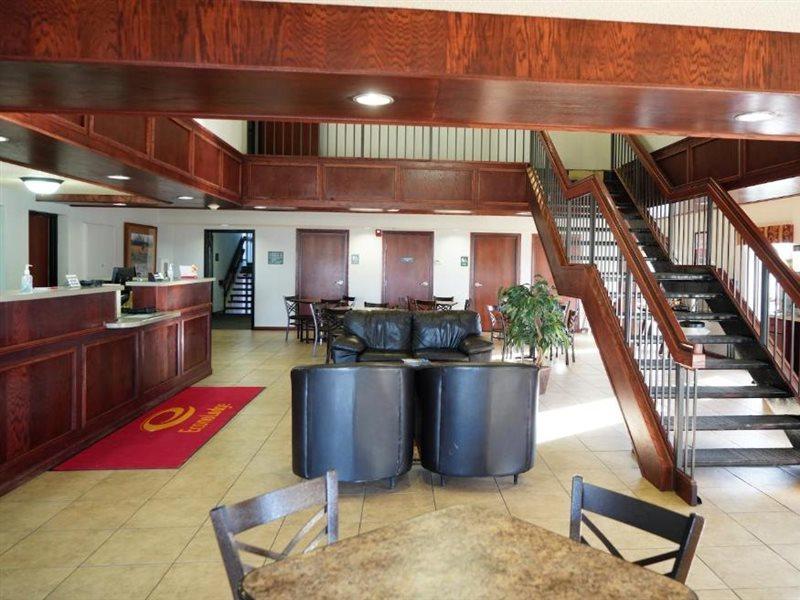 Econo Lodge Inn&Suites Kearney Esterno foto