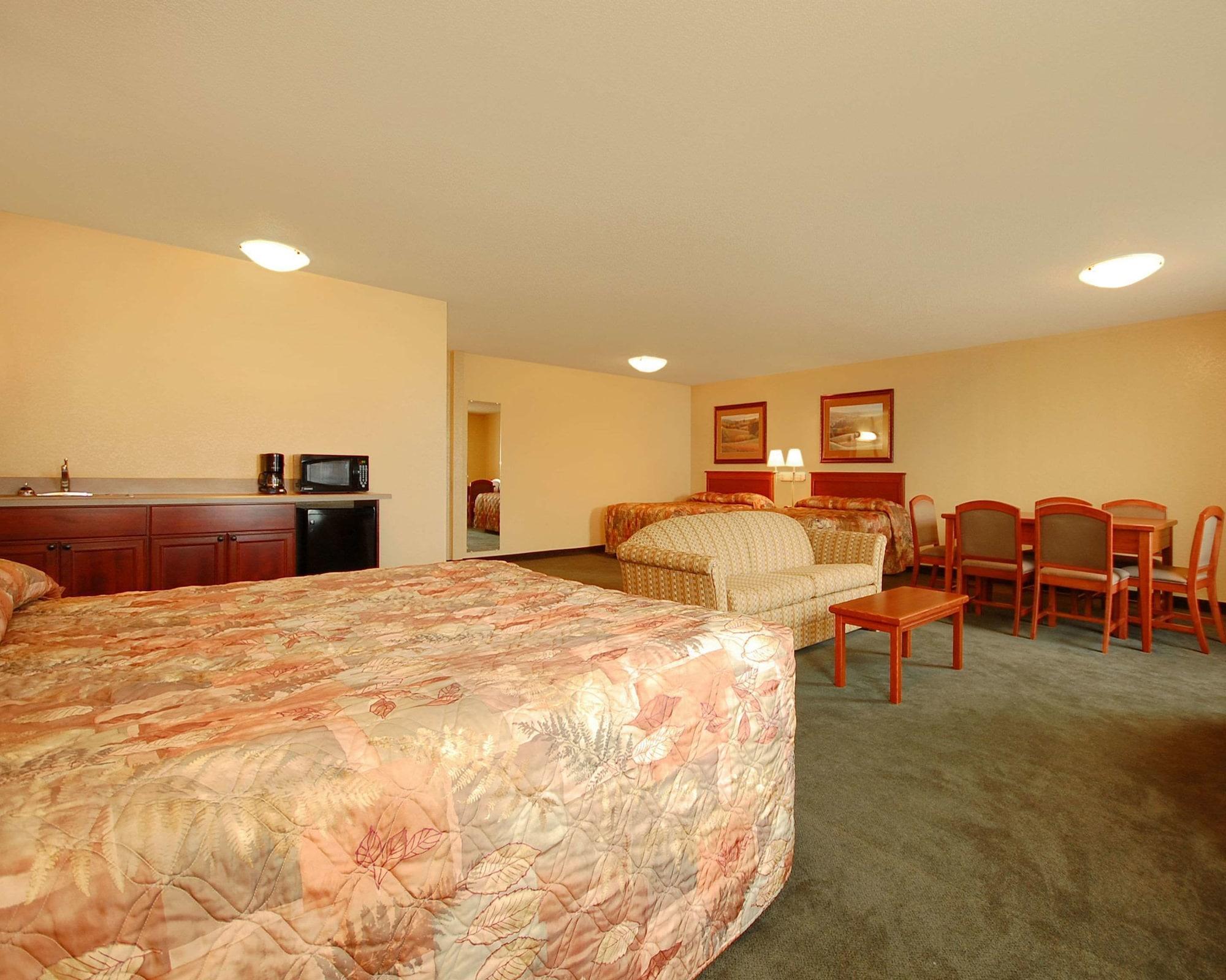 Econo Lodge Inn&Suites Kearney Esterno foto