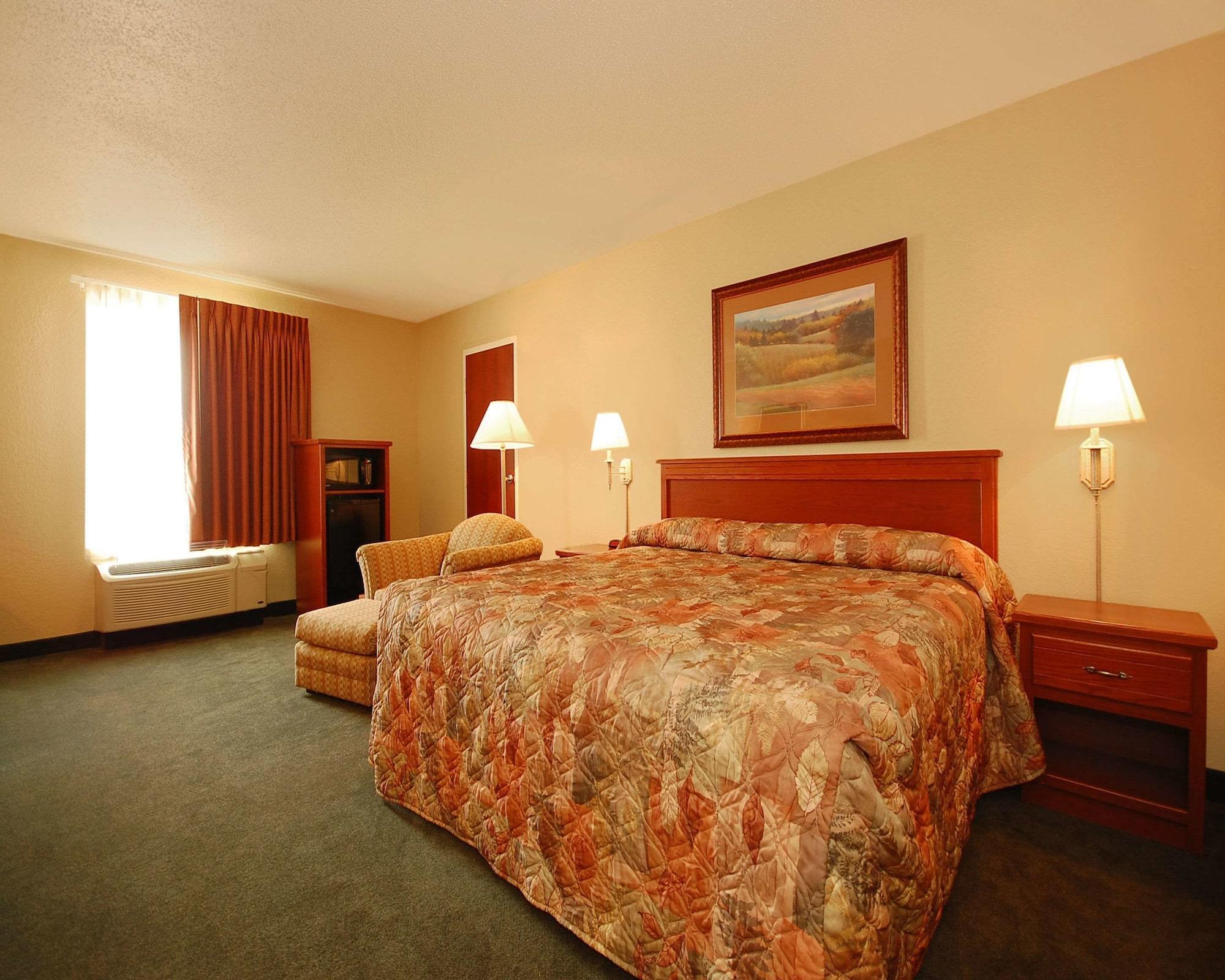 Econo Lodge Inn&Suites Kearney Esterno foto